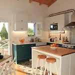 Blue Sky Cottage, Kanouli Nyaraló