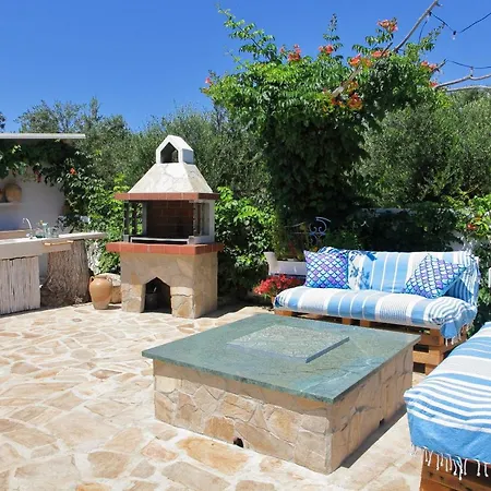 Blue Sky Cottage, Kanouli Casa de Férias