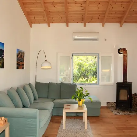 Semesterbostad Blue Sky Cottage, Kanouli *