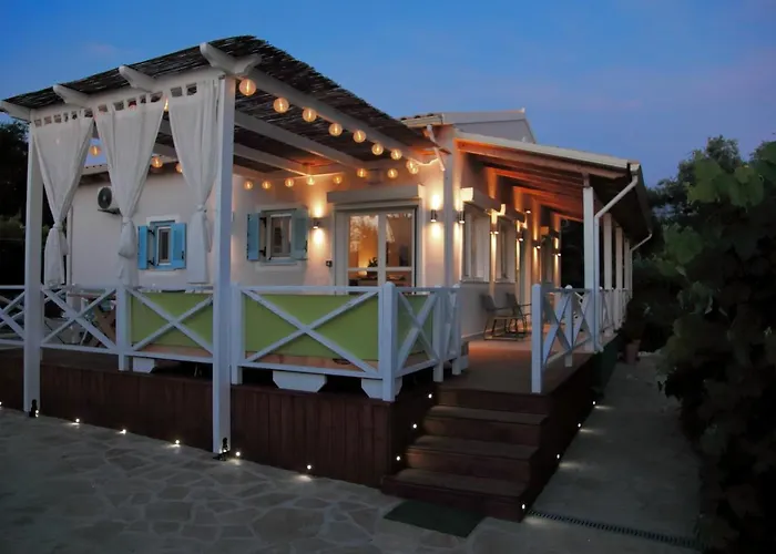 בית נופש Blue Sky Cottage, Kanouli Halikounas